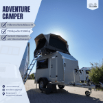 Adventure Camper Außenansicht mit Dachzelt – kompakter Mini-Wohnwagen für Outdoor-Abenteuer