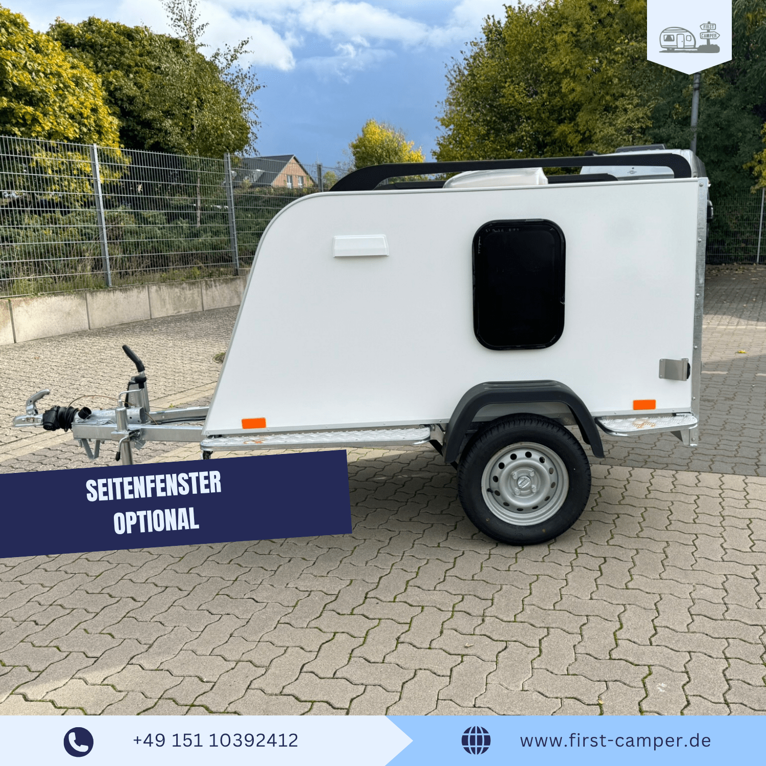 Linke Seitenansicht des 750 kg Nano Campers mit optionalem Seitenfenster und modernem Design.